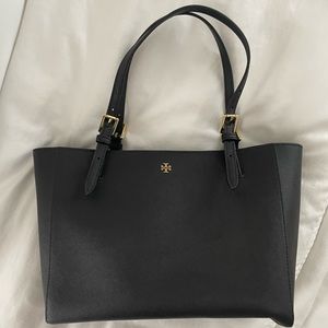 NEW WITH TAGS. TORY BURCH York Small Buckle Tote.